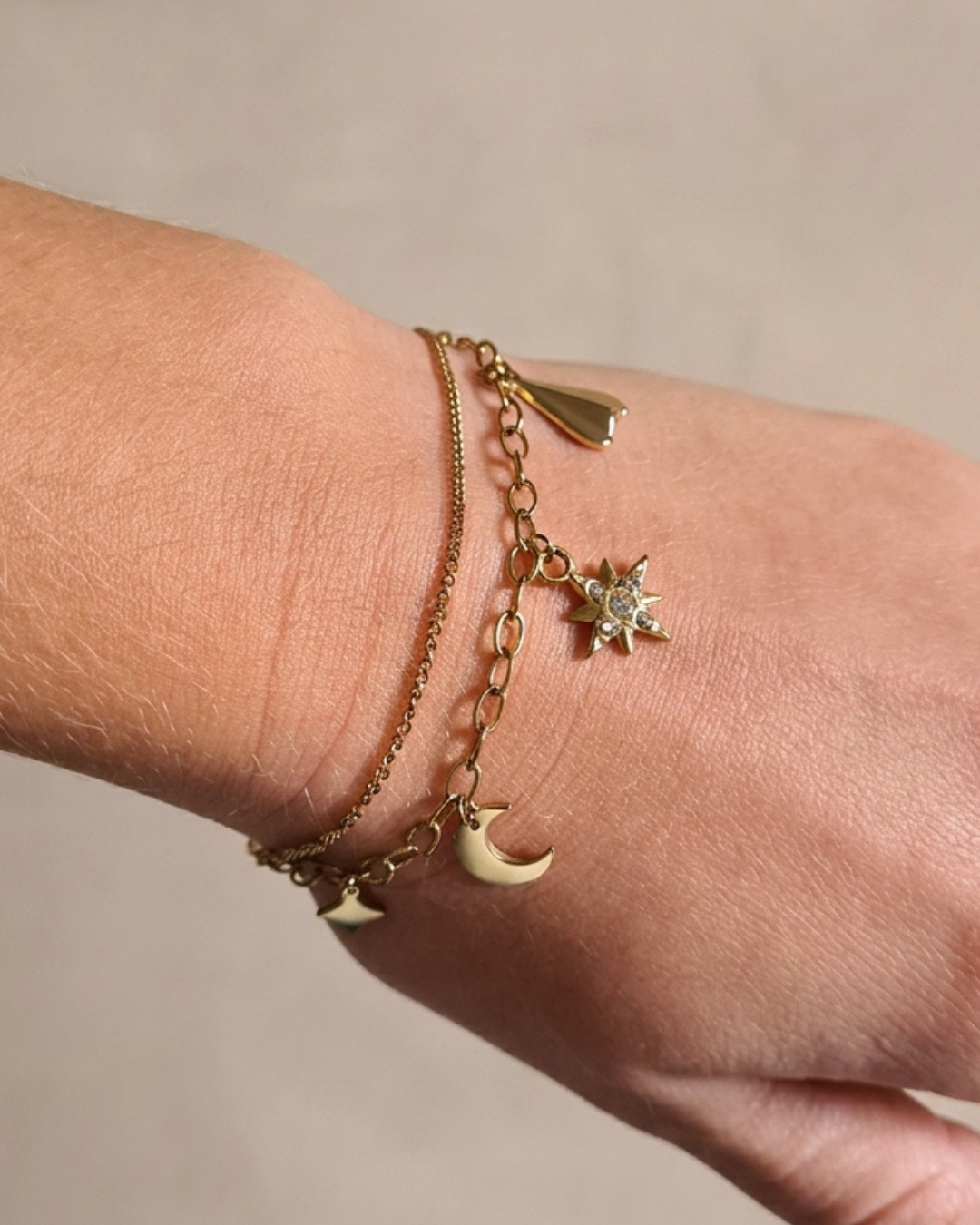 bracelet double chaine charms acier inoxydable doré bracelet double chaine charms acier inoxydable doré