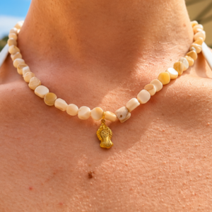 collier nacre