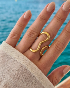 bague ondine vague dore acier inoxydable ajustable nanee