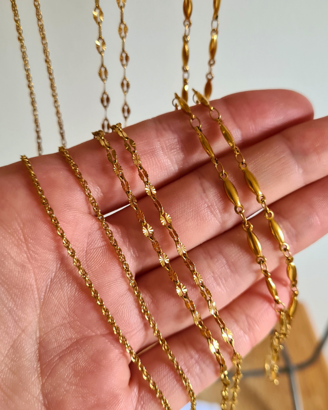 chaines dorees acier inoxydable nanee (2) chaines dorees acier inoxydable nanee (2)
